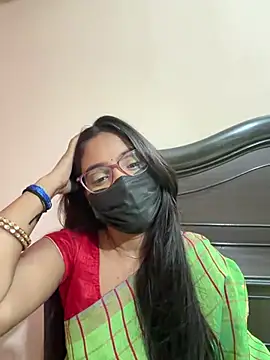 Snapshot of nikki_catz chatting on August 7, 5:04 pm nikki catz online show from August 7, 5:04 pm