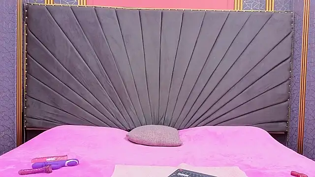 Kaely-Hot- online show from March 12, 2:12 pm