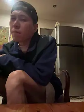 Snapshot of Asian4You2928 chatting on March 3, 5:19 pm Asian4You2928 online show from March 3, 5:19 pm