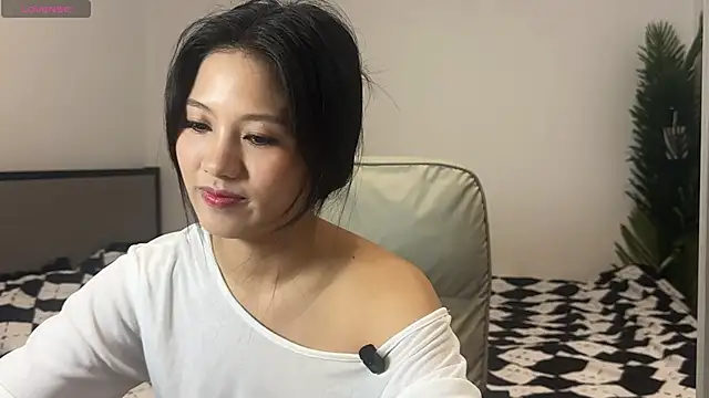 Snapshot of onlylookatu chatting on March 27, 5:12 pm onlylookatu online show from March 27, 5:12 pm