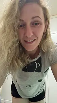 Secret Ladyx online show from April 18, 8:42 pm