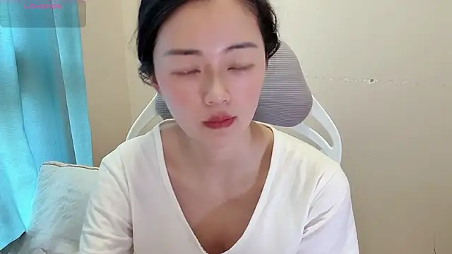 Snapshot of jinxiyao01 chatting on July 14, 2:38 am jinxiyao01 online show from July 14, 2:38 am
