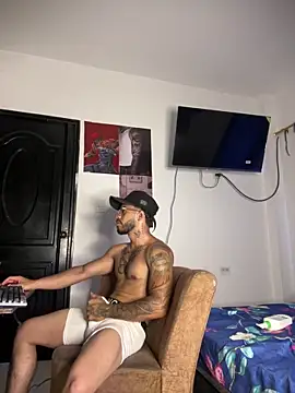 Kenny romano online show from April 1, 4:26 pm