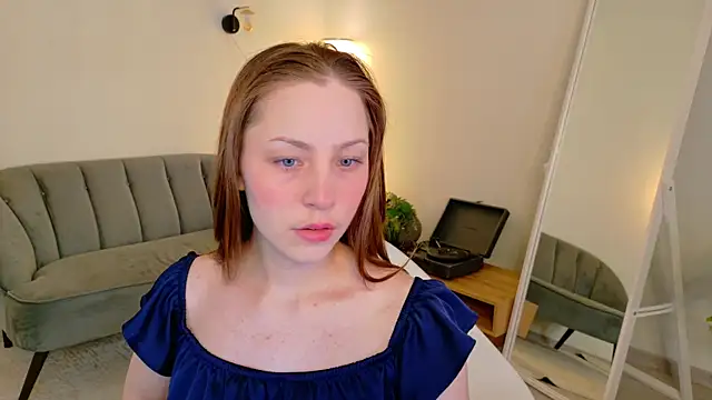 Snapshot of I_m_Regina chatting on July 20, 5:55 am I m Regina online show from July 20, 5:55 am