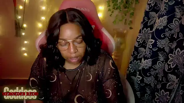 Goddess MercedesRedd online show from July 11, 5:04 pm