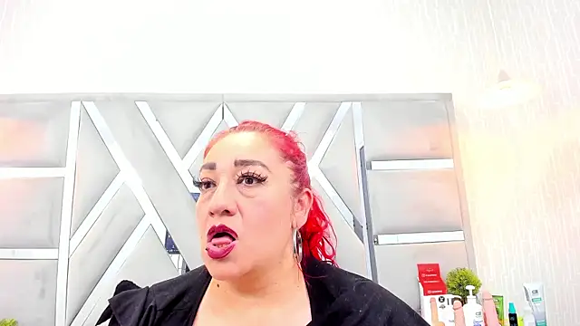 Sarah  Moonx online show from July 22, 11:02 am