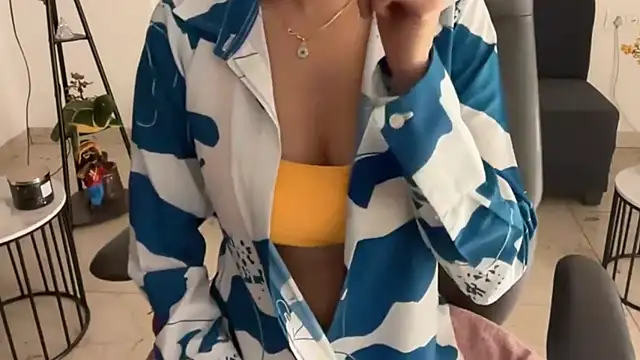 Snapshot of Grema_sexy1 chatting on March 3, 8:04 pm Grema sexy1 online show from March 3, 8:04 pm