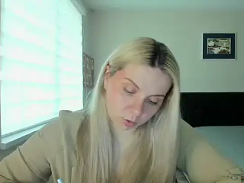 callme iva online show from March 21, 8:23 pm