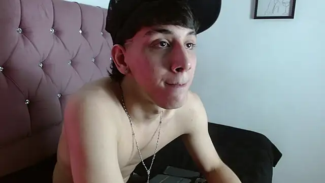 Snapshot of eros_mds chatting on March 4, 2:45 pm eros mds online show from March 4, 2:45 pm