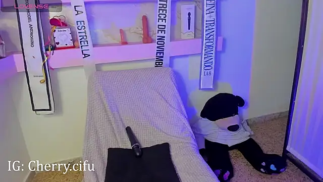 CherrySeraphine1 online show from March 26, 5:18 pm