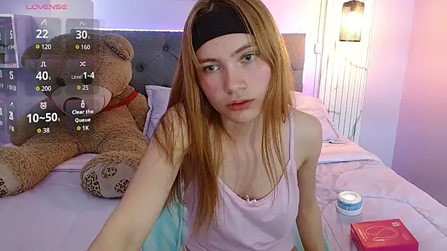 Snapshot of Celeste__London chatting on May 20, 7:20 pm Celeste London online show from May 20, 7:20 pm