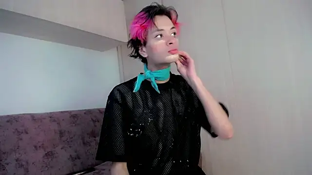 Snapshot of Darksweet_jack chatting on May 2, 4:34 pm Darksweet jack online show from May 2, 4:34 pm