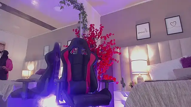 Kiara Kismet  online show from March 27, 8:19 pm