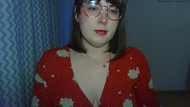 Snapshot of ClaraHard chatting on April 23, 5:26 pm ClaraHard online show from April 23, 5:26 pm