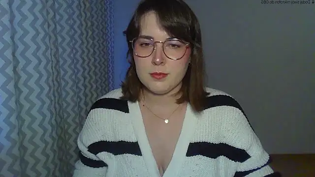 Snapshot of ClaraHard chatting on April 27, 5:44 pm ClaraHard online show from April 27, 5:44 pm