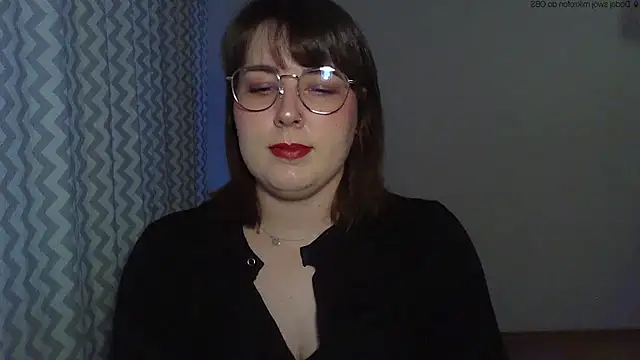Snapshot of ClaraHard chatting on May 4, 5:53 pm ClaraHard online show from May 4, 5:53 pm