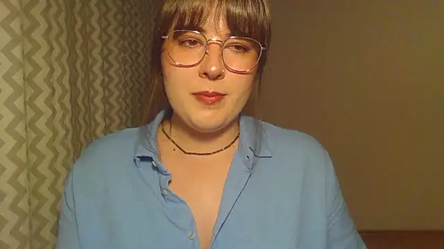 Snapshot of ClaraHard chatting on June 7, 7:50 pm ClaraHard online show from June 7, 7:50 pm