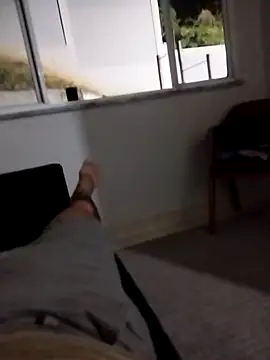 tubarao19 online show from April 4, 2:43 am