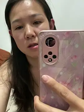 Snapshot of Esmebaby chatting on March 4, 10:10 am Esmebaby online show from March 4, 10:10 am