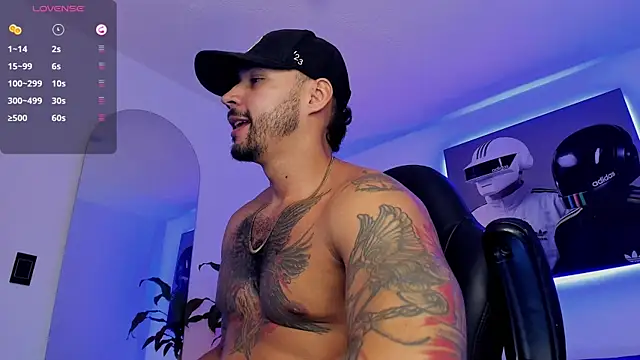 Snapshot of NikoHank_ chatting on May 14, 5:47 am NikoHank online show from May 14, 5:47 am