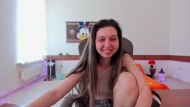 Ellina Star online show from April 18, 8:07 am