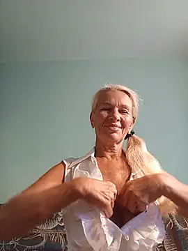 ViktoriaSexi1 online show from July 9, 6:50 am
