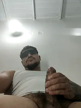 Snapshot of BadboyDirty1 chatting on May 7, 9:09 pm BadboyDirty1 online show from May 7, 9:09 pm