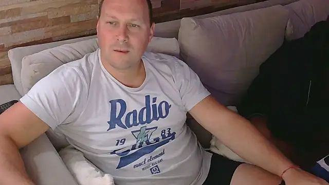 lustonfan online show from April 13, 1:33 am