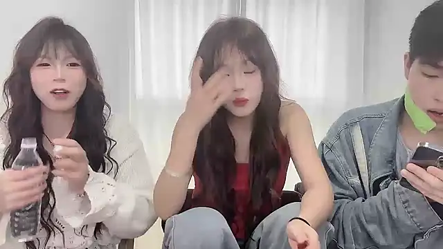 SM 0007 online show from March 22, 8:29 am