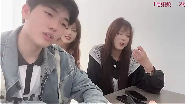 SM 0007 online show from April 7, 8:26 am