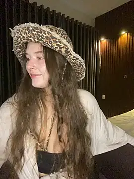 KristieKitty online show from March 23, 11:09 pm