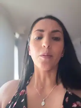SamanthaWalker  online show from August 4, 7:38 pm