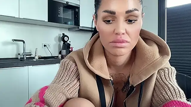 AMBER HARD online show from March 22, 10:29 am