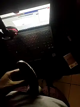 clayto77 online show from March 4, 6:03 pm