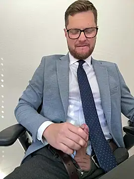 the-gen-xxx online show from April 8, 5:13 pm