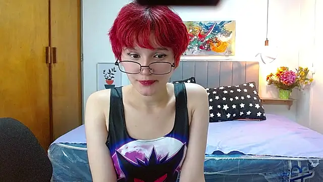 sirennmoonnn  online show from March 4, 7:20 pm