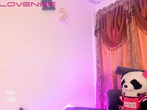 Snapshot of melissa_hot21 chatting on May 1, 9:08 pm melissa hot21 online show from May 1, 9:08 pm