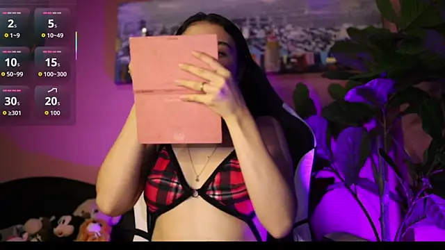 Danaa Rousee  online show from March 5, 8:38 pm