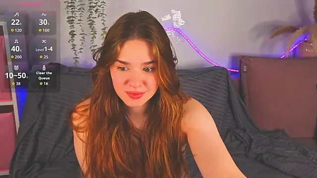 Snapshot of TiffanyVex chatting on May 17, 3:30 pm TiffanyVex online show from May 17, 3:30 pm