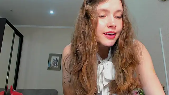 MaryannSofts online show from April 24, 1:46 pm