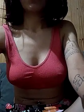 Snapshot of Tattixclusivee chatting on March 13, 9:32 pm Tattixclusivee online show from March 13, 9:32 pm