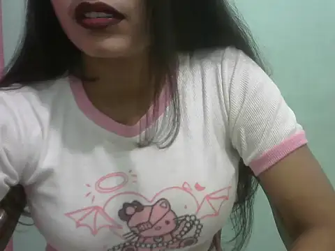 Snapshot of Lovely-Pandey chatting on April 5, 9:45 pm Lovely-Pandey online show from April 5, 9:45 pm