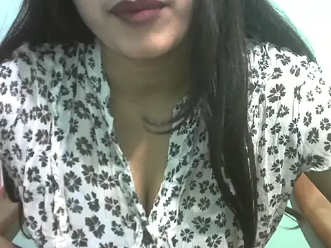 Snapshot of Lovely-Pandey chatting on April 8, 8:09 pm Lovely-Pandey online show from April 8, 8:09 pm