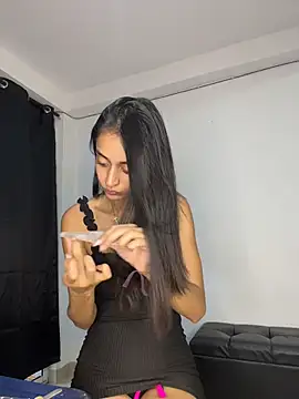 leilani X online show from April 27, 12:47 pm