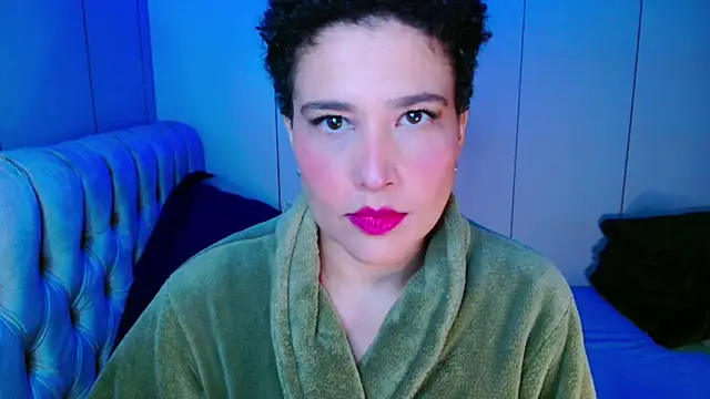 Snapshot of luasecret chatting on May 24, 4:01 pm luasecret online show from May 24, 4:01 pm