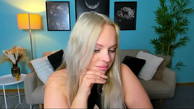 Nikolla  online show from March 7, 2:47 pm