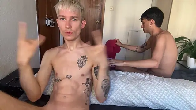 AlphaTwinks online show from April 19, 10:03 am