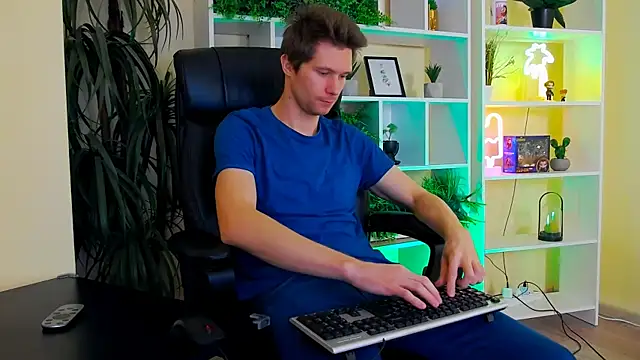 Eddie Baker online show from April 3, 7:28 am