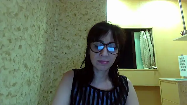 Snapshot of Barbie_Rococo chatting on August 4, 6:54 pm Barbie Rococo online show from August 4, 6:54 pm