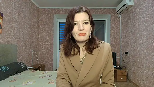 Bonnie Naughtyy online show from April 19, 5:12 pm